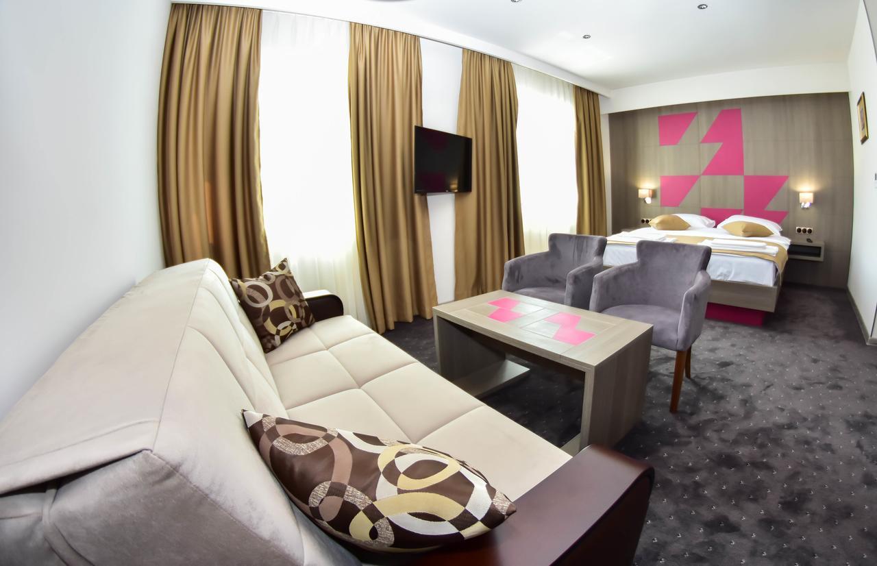 Hotel Kljuc Экстерьер фото